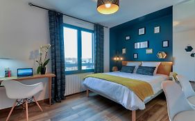 Home Chic Home - Studio Paris La Défense - Les Toits de Courbevoie - NETFLIX